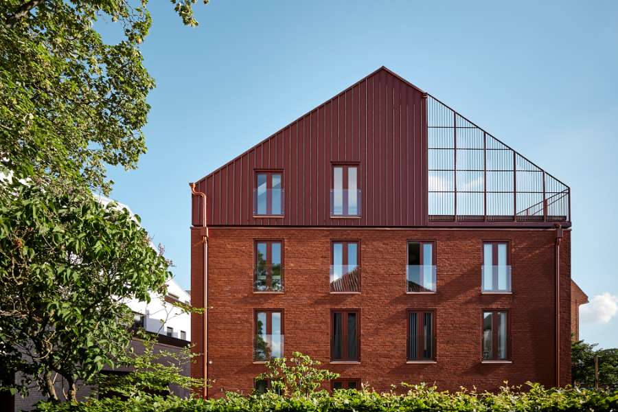 Atypical asymmetry with steel on top, Bjerggade 2, 4600 Køge